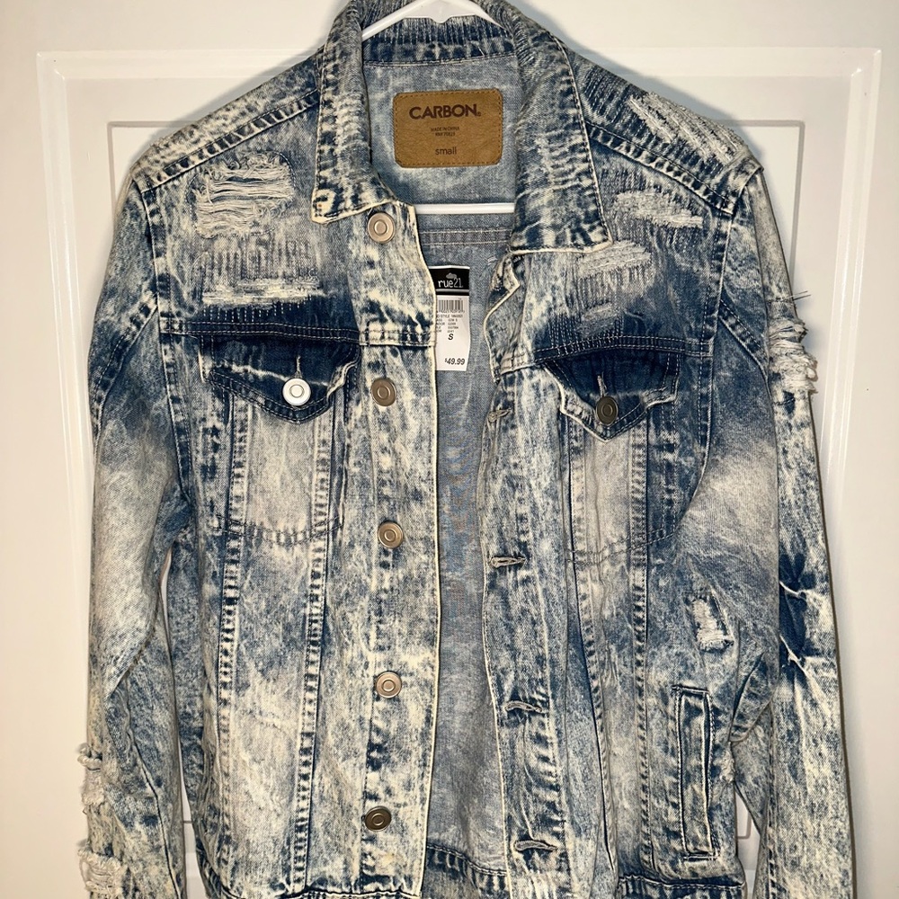 Carbon Acid-Wash Denim Trucker Jacket in Blue and White